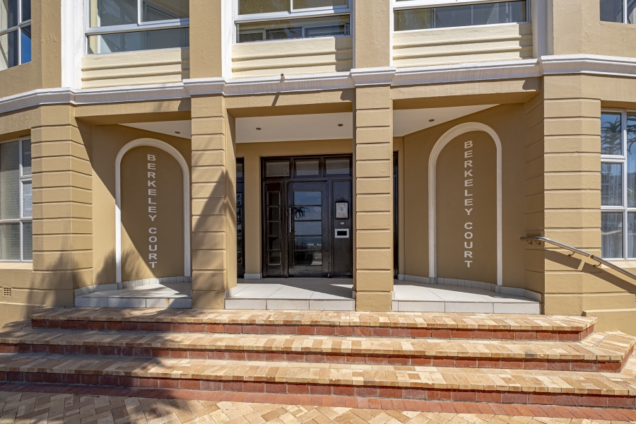 To Let 2 Bedroom Property for Rent in Summerstrand Eastern Cape